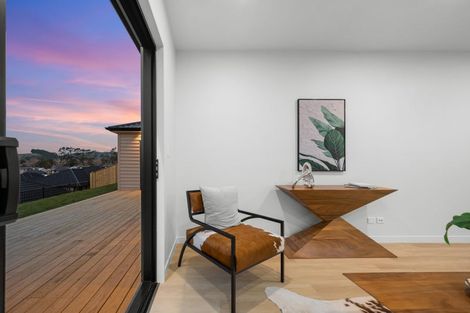 Photo of property in 7 Awa Avenue, Helensville, 0800