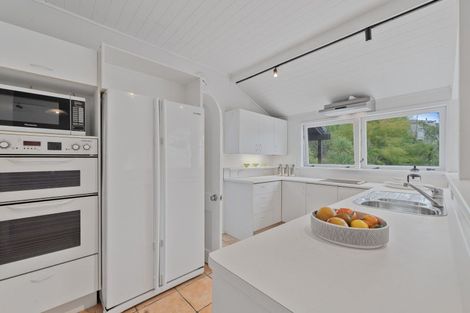 Photo of property in 94 Kowhai Road, Campbells Bay, Auckland, 0630