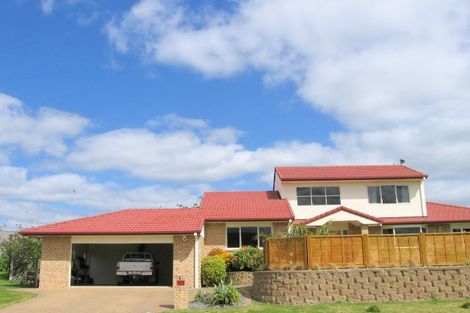 Photo of property in 5 Athena Grove, Papamoa Beach, Papamoa, 3118