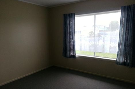 Photo of property in 1/4 Taupo Avenue, Mount Maunganui, 3116