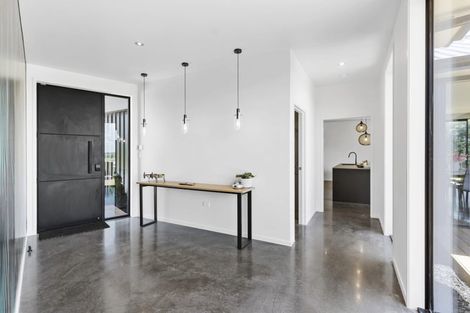 Photo of property in 5 Codlin Road, Waiuku, 2683