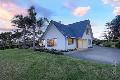 Photo of property in 221 Amreins Road, Taupaki, Henderson, 0782
