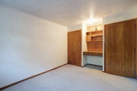 Photo of property in 18 Millbrook Road, Henderson, Auckland, 0612