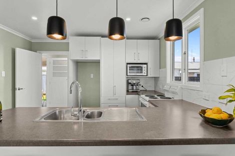 Photo of property in 8 Grey Street, Waitara, 4320