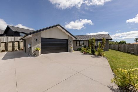 Photo of property in 12 Brendan Close, Omokoroa, 3114
