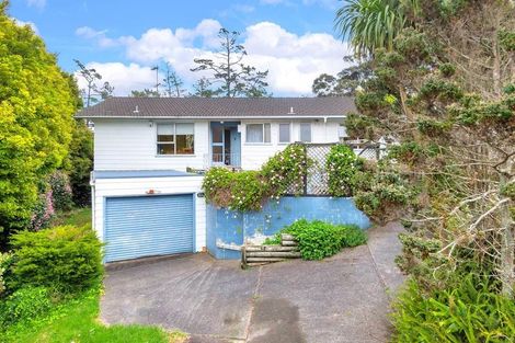 Photo of property in 1/6 Mcquoid Place, Glenfield, Auckland, 0629