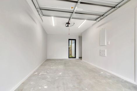 Photo of property in 7/3234 Great North Road, New Lynn, Auckland, 0600