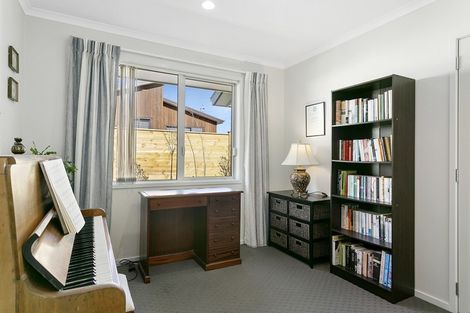 Photo of property in 10 Loloma Way, Wharewaka, Taupo, 3330