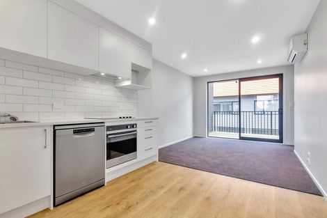 Photo of property in 7/3234 Great North Road, New Lynn, Auckland, 0600