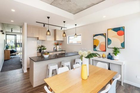 Photo of property in 5/4165 Great North Road, Glen Eden, Auckland, 0602