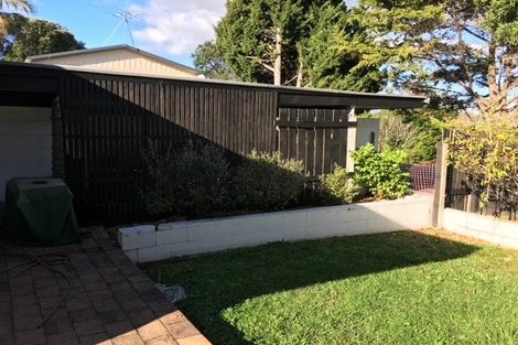 Photo of property in 162 Weatherly Road, Torbay, Auckland, 0630