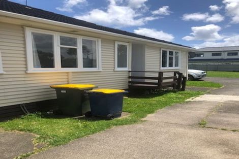 Photo of property in 9 Kotuku Street, Te Atatu Peninsula, Auckland, 0610