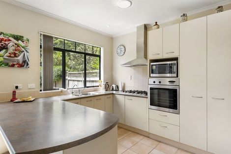 Photo of property in 24 Villanova Place, Albany, Auckland, 0632