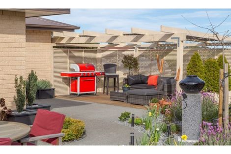 Photo of property in 6 Pemberton Drive, Amberley, 7410