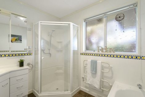 Photo of property in 34 Langes Road, Marshland, Christchurch, 8051