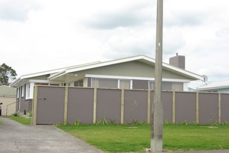 Photo of property in 101 South Road, Blagdon, New Plymouth, 4310