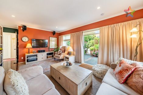 Photo of property in 44 Woodland Mews, Wainuiomata, Lower Hutt, 5014