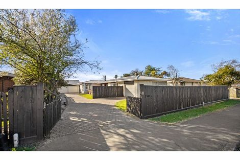 Photo of property in 8 Petries Road, Woodend, 7610