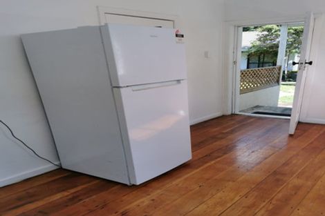 Photo of property in 42 Kamahi Street, Stokes Valley, Lower Hutt, 5019