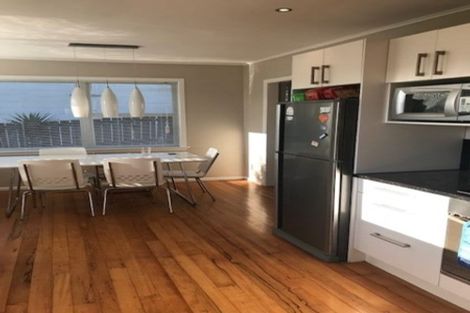 Photo of property in 33 Howe Street, Howick, Auckland, 2014