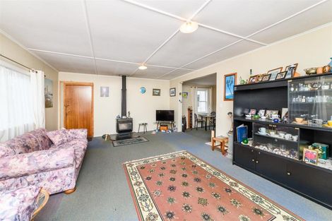 Photo of property in 9 Oxford Street, Marton, 4710