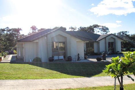 Photo of property in 16 Spinnaker Point, Haruru, 0204