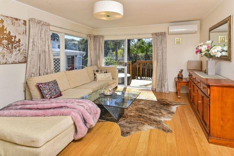 Photo of property in 3/16 Margaret Place, Milford, Auckland, 0620