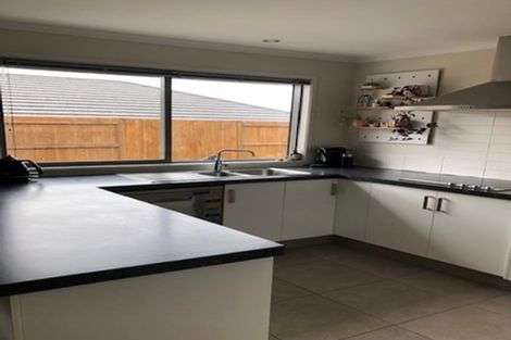Photo of property in 52 Fairfax Crescent, Pyes Pa, Tauranga, 3112