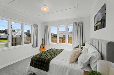 Photo of property in 8 Grey Street, Waitara, 4320