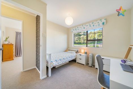 Photo of property in 27 Kaitangata Crescent, Kelson, Lower Hutt, 5010