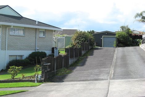 Photo of property in 7a Winstone Place, Highlands Park, New Plymouth, 4312