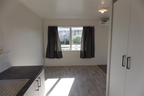 Photo of property in 2/55 Palmers Road, Clendon Park, Auckland, 2103