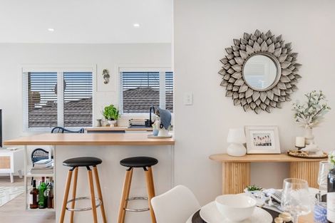 Photo of property in 1/7 Tuscan Place, Half Moon Bay, Auckland, 2012