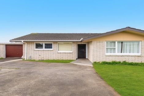 Photo of property in 2/5 Carolyn Street, Manukau, Auckland, 2025