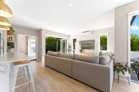 Photo of property in 9 Tirohanga Crescent, Stanmore Bay, Whangaparaoa, 0932