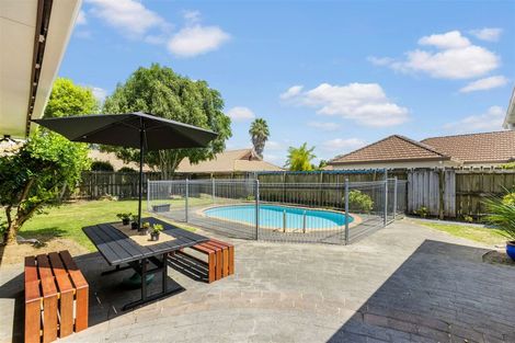 Photo of property in 13 Seneca Court, Golflands, Auckland, 2013