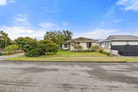 Photo of property in 5 Kawau Crescent, Bromley, Christchurch, 8062