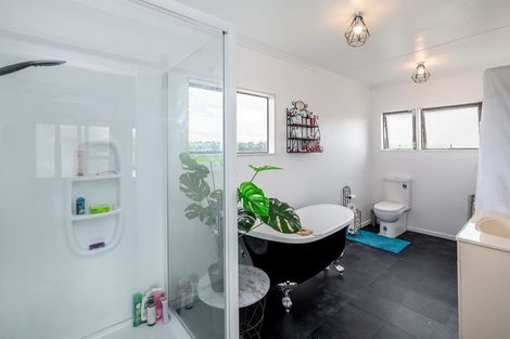 Photo of property in 90 Settlement Road, Morison Bush, Greytown, 5794