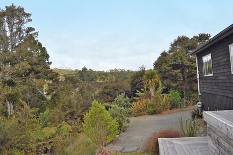 Photo of property in 16 Beach Street, Sandspit, Warkworth, 0982