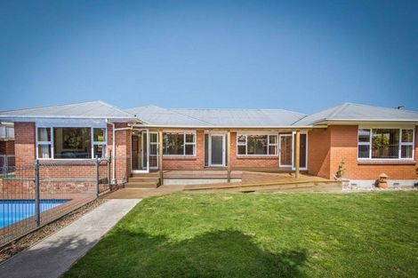 Photo of property in 28 Craven Street, Sockburn, Christchurch, 8042