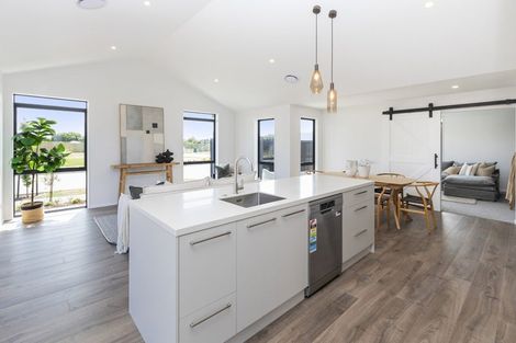 Photo of property in 21 Burkett Street, Marshland, Christchurch, 8051