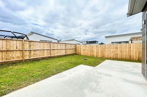 Photo of property in 10 Heihei Street, Papakura, 2110