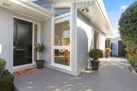 Photo of property in 35 Deepdale Street, Burnside, Christchurch, 8053