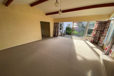 Photo of property in 17 Rennie Avenue, Milson, Palmerston North, 4414