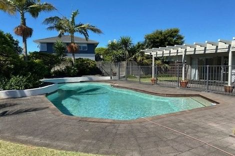Photo of property in 21a Bramley Drive, Farm Cove, Auckland, 2012