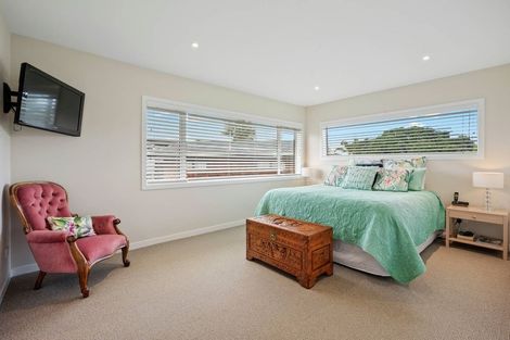 Photo of property in 1/5 Gulf Crest, Bucklands Beach, Auckland, 2012