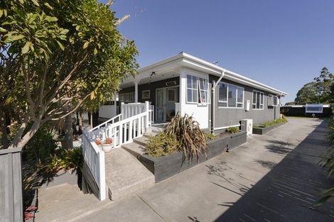 Photo of property in 26 Riverton Road, Mount Maunganui, 3116