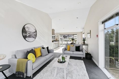 Photo of property in 8/21 Duchess Place, Maupuia, Wellington, 6022