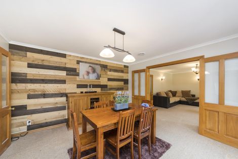 Photo of property in 116 Pacific Drive, Fitzherbert, Palmerston North, 4410