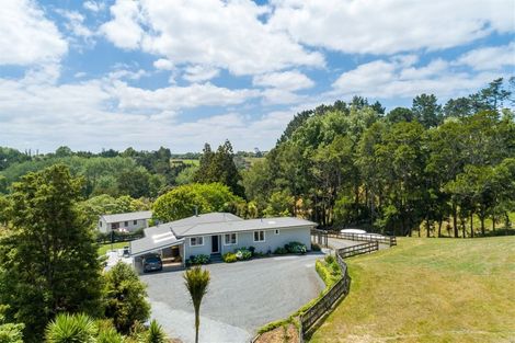 Photo of property in 315 Muriwai Road, Waimauku, 0881